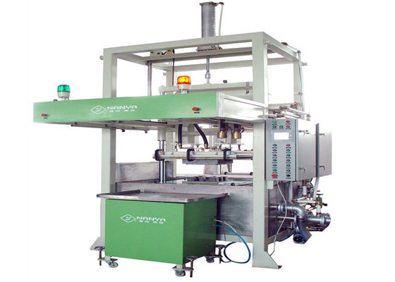 Reciprocando os produtos totalmente automático do empacotamento industrial que formam a máquina